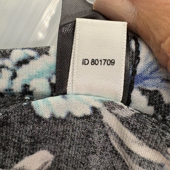 2/$30 White House Black Market Floral Ruffled Tank Sleeveless Blouse Small #9904 - Picture 8 of 9